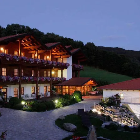 Mariandl - Singender Wirt Hotel *