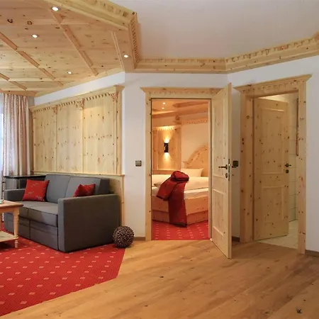 Mariandl - Singender Wirt Hotel Haibach (Lower Bavaria)