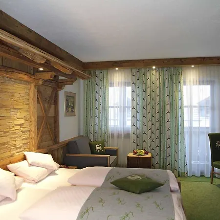 Mariandl - Singender Wirt Hotel *